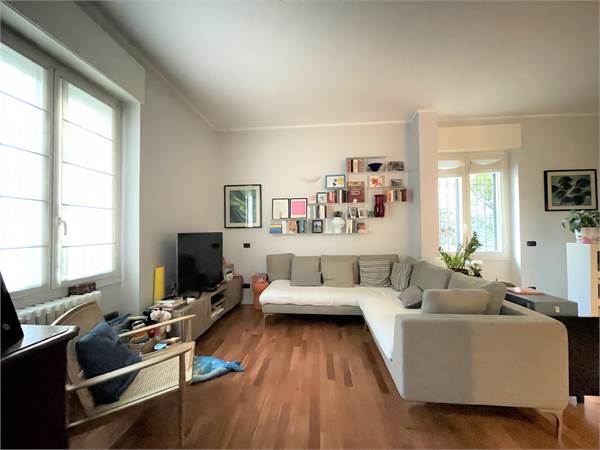 3+ bedroom apartment 在 出售 到 Milano